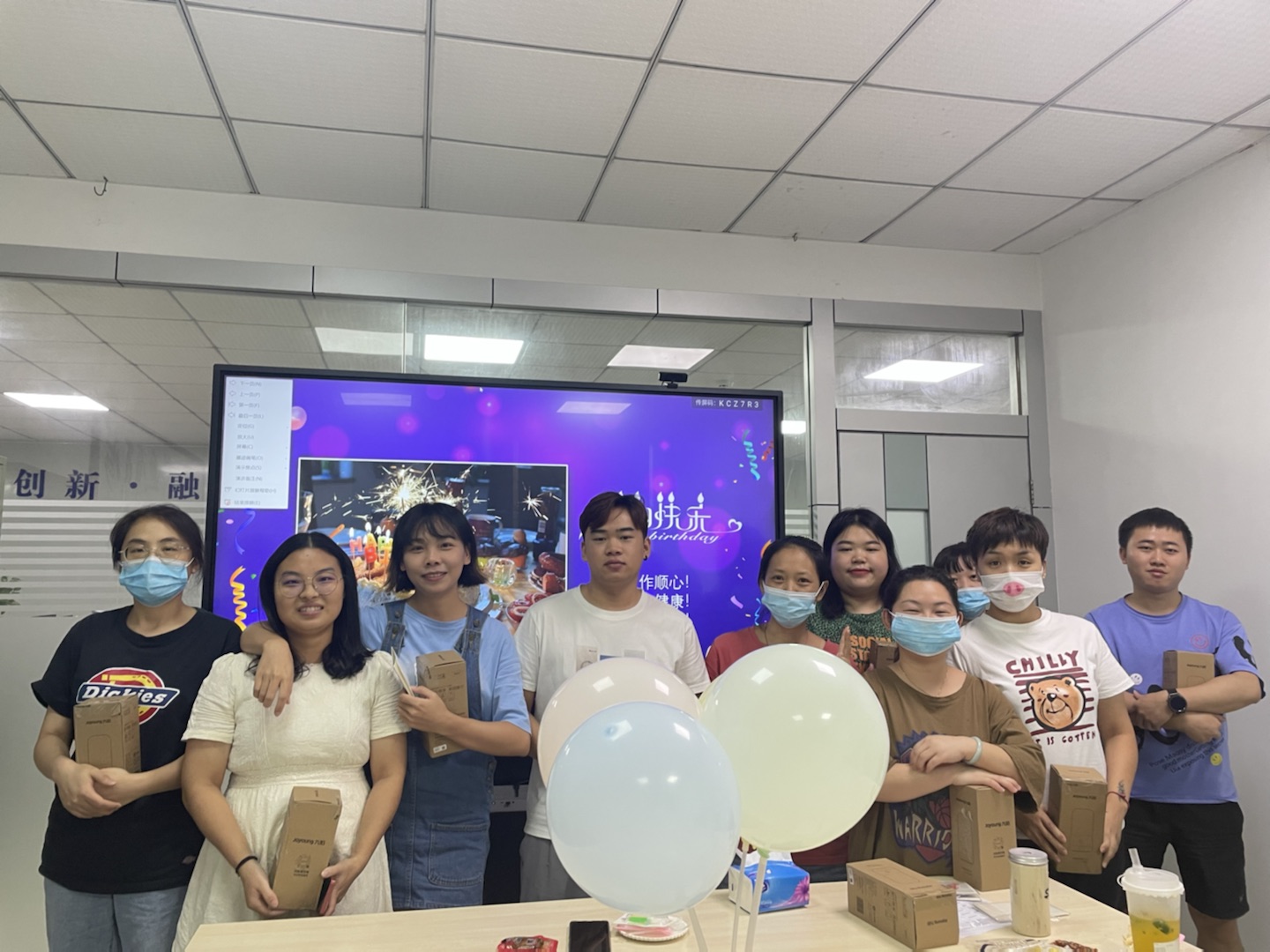 岁月不负 温暖同行|赛时达科技8月员工生日会顺利举办