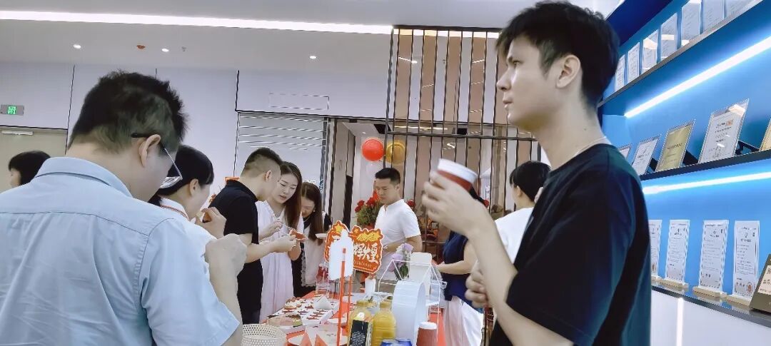 11赛时达乔迁.jpg